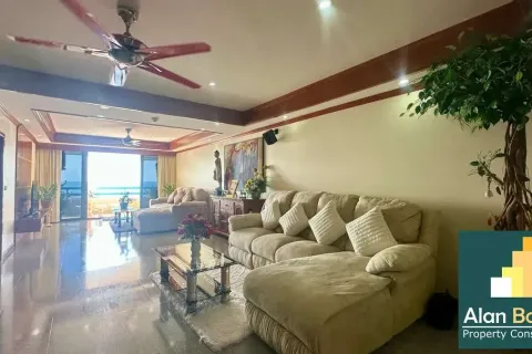 Condominio de 2 dormitorios en Jomtien Beach, Pattaya, Tailandia № 211357 - foto 11