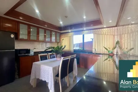 Condominio de 2 dormitorios en Jomtien Beach, Pattaya, Tailandia № 211357 - foto 15