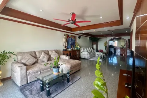 Condominio de 2 dormitorios en Jomtien Beach, Pattaya, Tailandia № 211357 - foto 21