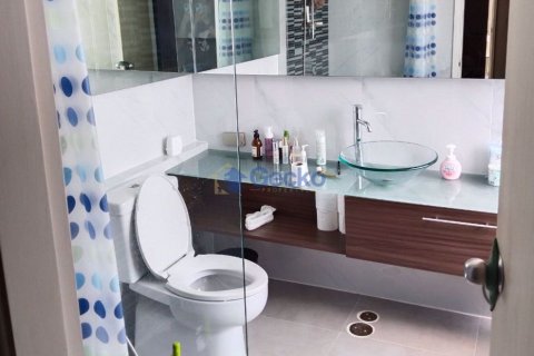 Condo in Pattaya, Thailand, 2 bedrooms № 196708 - photo 15