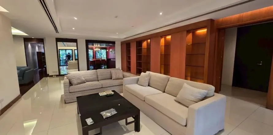 Кондоминиум с 4 спальнями в Сатхоне, Бангкок, Таиланд № 161834