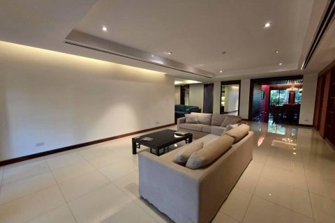 Кондоминиум с 4 спальнями в Сатхоне, Бангкок, Таиланд № 161834 - фото 17