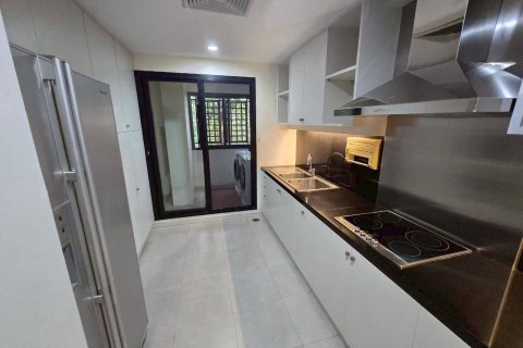 Кондоминиум с 4 спальнями в Сатхоне, Бангкок, Таиланд № 161834 - фото 18