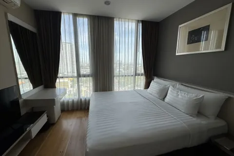 Studio in the Condo in Watthana, Bangkok, Thailand  № 161838