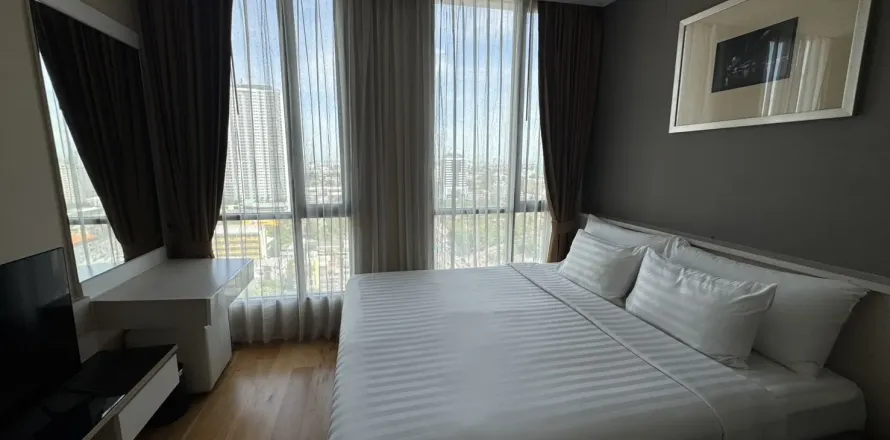 Studio in the Condo in Watthana, Bangkok, Thailand  № 161838