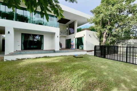 Villa in Hua Hin, Thailand 3 bedrooms № 163101 - photo 2