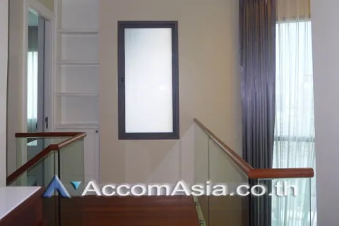 Duplex in Khlong Toei, Bangkok, Thailand 3 Schlafzimmer № 215194 - Foto 8