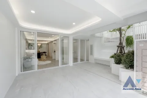 Reihenhaus in Watthana, Bangkok, Thailand 4 Schlafzimmer № 215197 - Foto 15