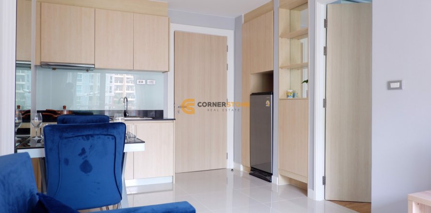Studio in the Condo on Jomtien Beach, Pattaya, Thailand  № 146493