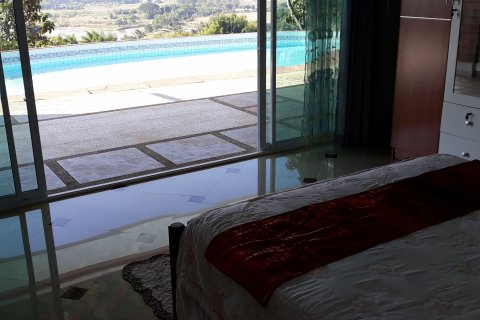 Вилла в Чианграе, Таиланд с 3 спальнями  № 140955 - фото 11