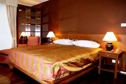 Condo à Khlong Toei, Bangkok, Thaïlande, 2 chambres  № 140956 - photo 5