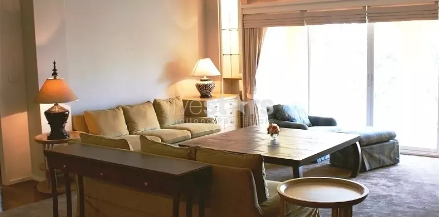 Condo à Khlong Toei, Bangkok, Thaïlande, 2 chambres  № 140956