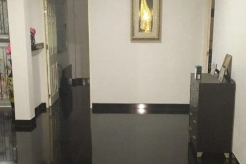 House in Pattaya, Thailand 3 bedrooms № 140960 - photo 7