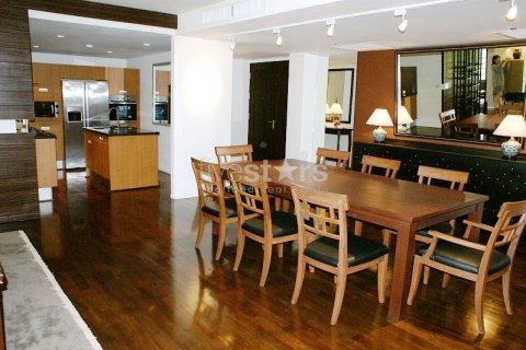 Condo à Khlong Toei, Bangkok, Thaïlande, 2 chambres № 140958 - photo 3