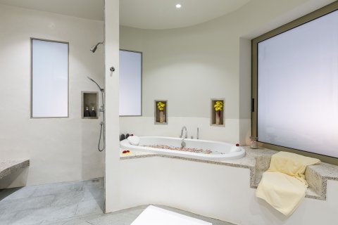 Villa in Ko Samui, Thailand 4 bedrooms № 159000 - photo 27