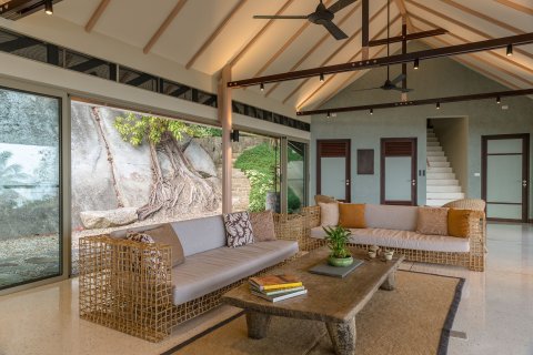 Villa in Ko Samui, Thailand 4 bedrooms № 159000 - photo 4