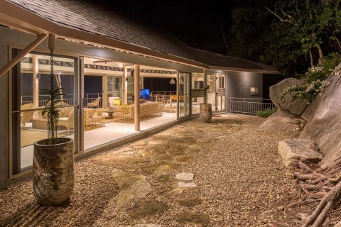 Villa in Ko Samui, Thailand 4 bedrooms № 159000 - photo 16