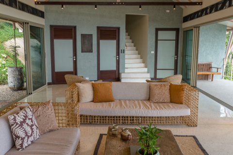 Villa in Ko Samui, Thailand 4 bedrooms № 159000 - photo 3