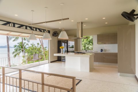 Villa in Ko Samui, Thailand 4 bedrooms № 159000 - photo 11