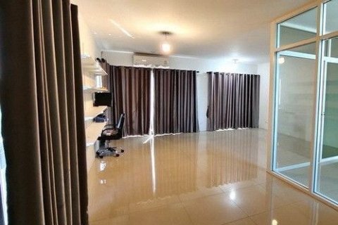 Townhouse in Bang Khen, Bangkok, Thailand 3 bedrooms № 158998 - photo 5