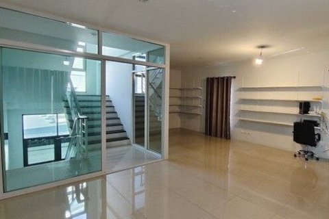 Townhouse in Bang Khen, Bangkok, Thailand 3 bedrooms № 158998 - photo 4