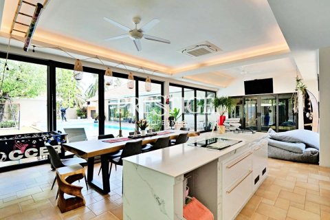 บ้านในพัทยา, ประเทศไทย 4 ห้องนอน № 198712 - รูปถ่าย 25