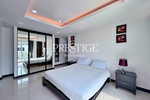 House in Pattaya, Thailand 4 bedrooms № 198718 - photo 29