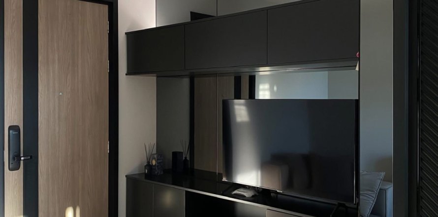 Studio in the Condo in Khlong Toei, Bangkok, Thailand  № 154316