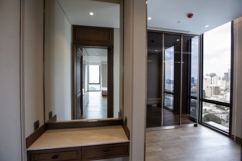 Penthouse in Pathum Wan, Bangkok, Thailand 3 bedrooms № 154314 - photo 16