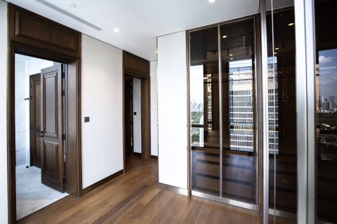 Penthouse in Pathum Wan, Bangkok, Thailand 3 bedrooms № 154314 - photo 17