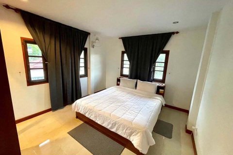 House in Kathu, Thailand 4 bedrooms № 154317 - photo 18