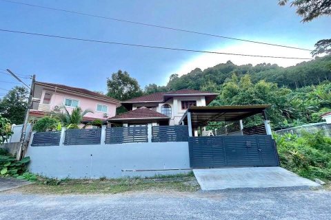 House in Kathu, Thailand 4 bedrooms № 154317 - photo 5