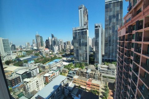 Condo in Khlong Toei, Bangkok, Thailand, 2 bedrooms  № 142668 - photo 4