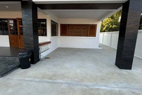House in Chiang Mai, Thailand 3 bedrooms № 144777 - photo 3
