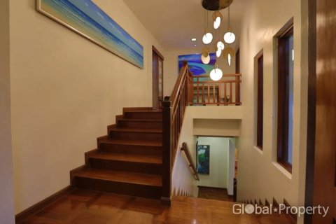 House in Pattaya, Thailand 3 bedrooms № 181271 - photo 17