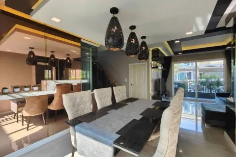 House in Bang Kaeo, Thailand 4 bedrooms № 173665 - photo 5