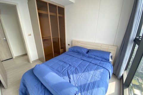 Condo in Huai Khwang, Bangkok, Thailand, 2 bedrooms  № 173660 - photo 7