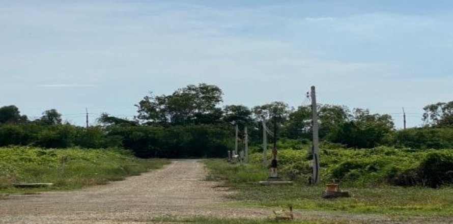 Земельный участок в Самутпракане, Таиланд 1024м2  № 155896