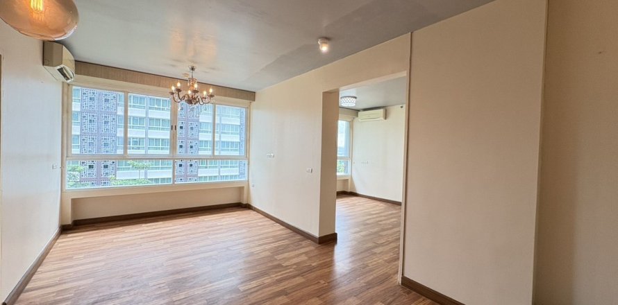 Кондоминиум с 2 спальнями в Хуай Кванге, Бангкок, Таиланд № 155897