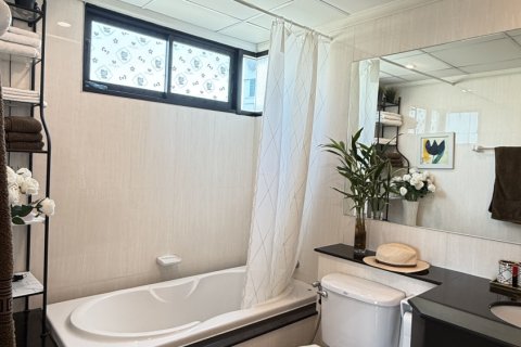 Студия в кондо в Ваттхане, Бангкок, Таиланд № 155894 - фото 22