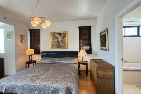 Студия в кондо в Ваттхане, Бангкок, Таиланд № 155894 - фото 16