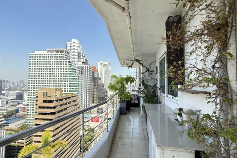 Студия в кондо в Ваттхане, Бангкок, Таиланд № 155894 - фото 6