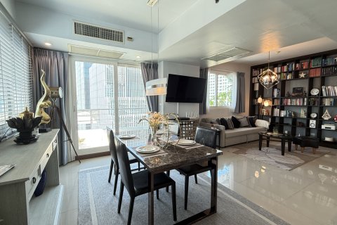 Студия в кондо в Ваттхане, Бангкок, Таиланд № 155894 - фото 2