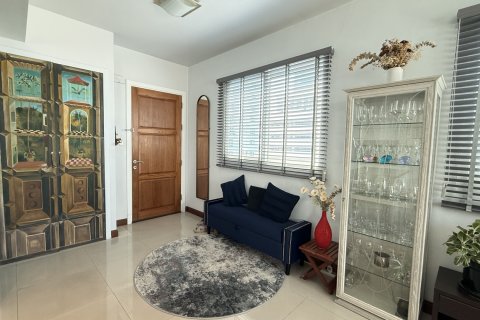 Студия в кондо в Ваттхане, Бангкок, Таиланд № 155894 - фото 4