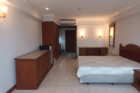 Studio in the Condo in Phra Nakhon, Bangkok, Thailand  № 155895 - photo 6