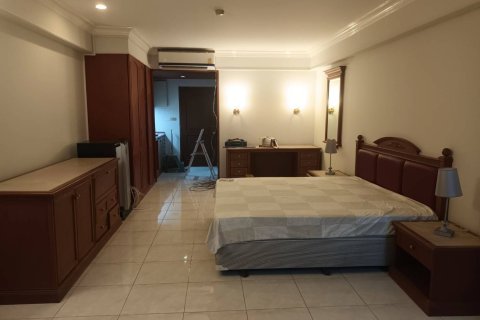 Studio in the Condo in Phra Nakhon, Bangkok, Thailand  № 155895 - photo 9