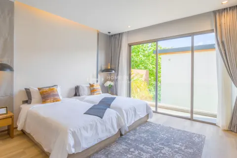 House in Phuket, Thailand 3 bedrooms № 153909 - photo 22