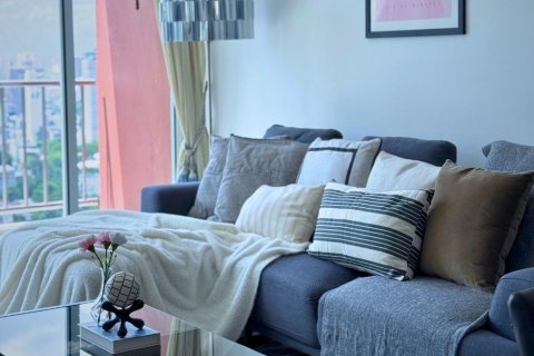 Condo in Khlong Toei, Bangkok, Thailand, 2 bedrooms  № 138426 - photo 10