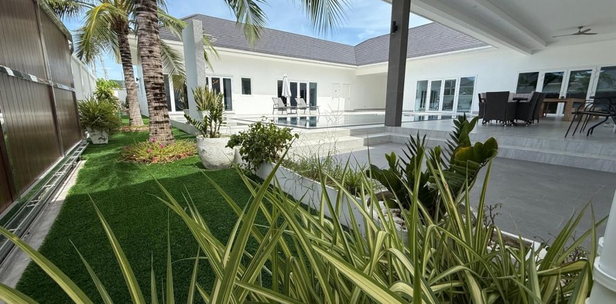 Villa à Hua Hin, Thaïlande 3 chambres № 138937