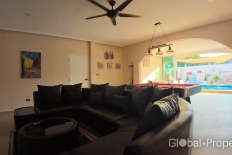 Дом в Паттайе, Таиланд с 4 спальнями  № 168154 - фото 9